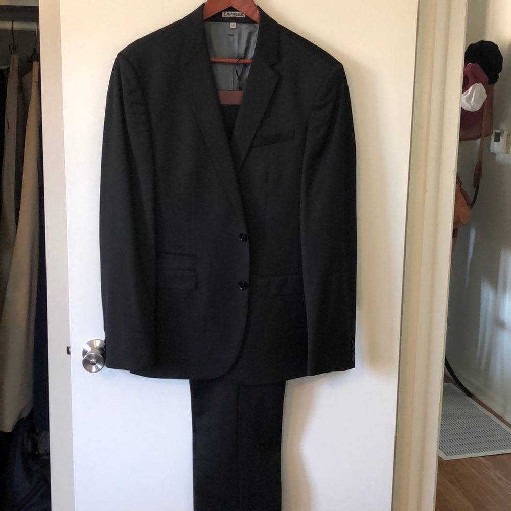 Black Suit. - image 1